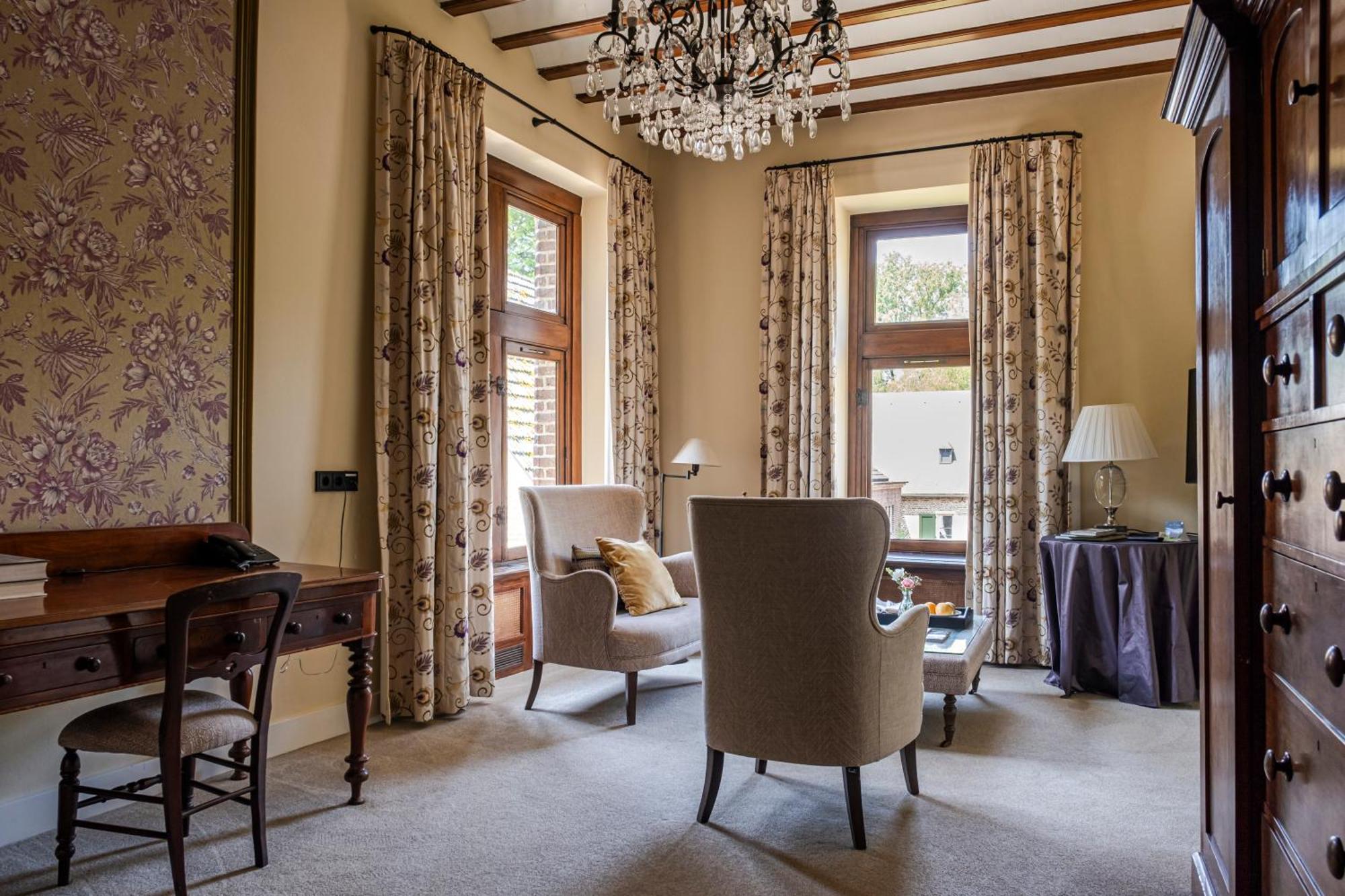 Hotel Kasteel Terworm 4*